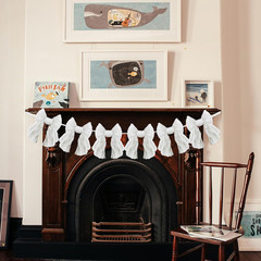 1 String of 6 White Bows Garland Banner Decoration, Adjustable Pre-Strung Orname