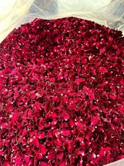 Organic Dry Red Rose Petal Leaves Gulab Patti For Wedding, Tea, Sweets & Decor