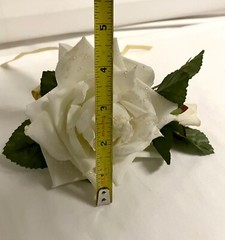 Winter White Silk Dewy Rose & Rose Bud Corsage 7″ x 5″ EC!