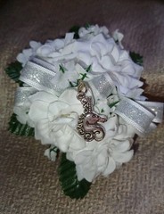 NEW 4″ Long Artificial White Rose Wrist Corsage With Metal Unicorn Charm