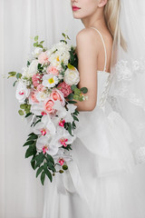 Elegant 16″ Silk Wedding Bouquet for Bride – Perfect for Ceremony & Anniversary