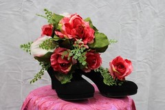 Hot pink roses w/ pink calla lily floral bouquet w/ matching boutonniere