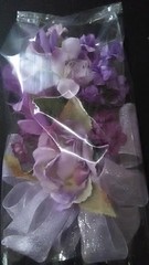 CORSAGE>PIN>LAVENDER>ROSES/TULIPS>SHEER LAVENDER RIBBONS>