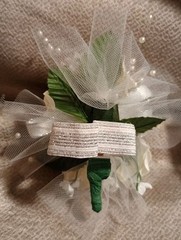 NEW 5″ Artificial Ivory Rose Wrist Corsage & Matching Bout, Pearls, Silver Bow