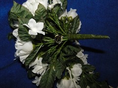 New Sullivan Inc. Snow White French Rose/Stephanotis Silk Flowers Bridal Bouquet
