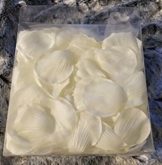 NEW His & Hers Ivory Wedding Silky Rose Petals 300 Count Cream Off-White