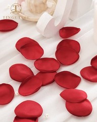 200pcs Red Silk Rose Petals for Weddings, Aisle Decor, Centerpieces & Parties