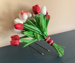 24 stems red/white, red and white tulip bridal bouquet