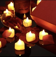 1000 pcs Rose Petals with 24 LED Romantic Heart Candles Valentines Decoration