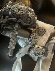 Bride Brooch Bouquet Wedding Silver Grey Base Clear Rhinestones￼ 5pc set