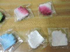 Various Colors cloth Flower Petals and Leaves Lot New