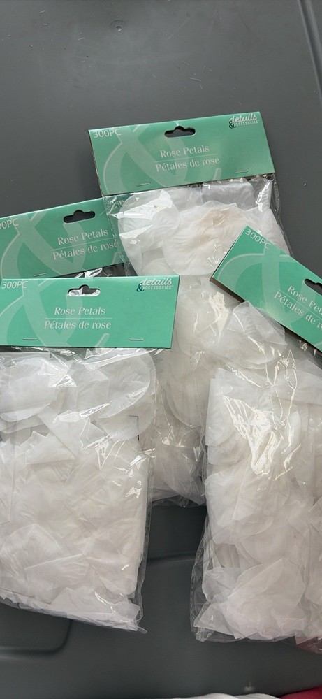 Details & Accessories 300 White Fabric Artificial Rose Petals Wedding Romantic