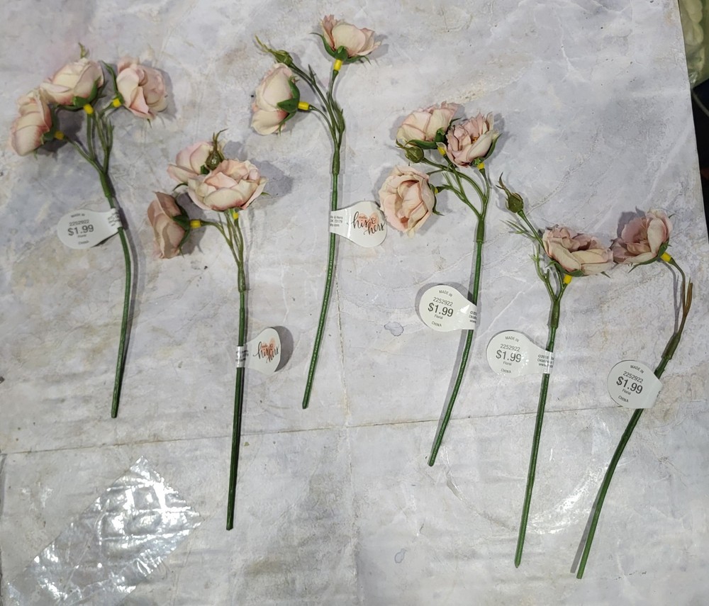 Studio His & Hers Sprays & Sprigs 2252922/916338 Artificial Flowers (14 Flowers)