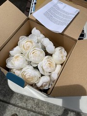 Bouquets artificial silk flowers that Illuminates