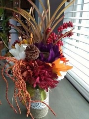 FALL Floral DECOR Bouquet + Vase LEAVES Centerpiece FLOWERS Grass BERRIES Multi
