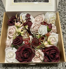 Ling’s Moment Artificial Flowers Box Of Loose Leaf Flowers