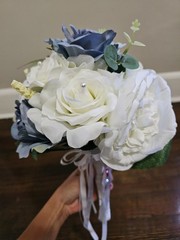 wedding bridal bouquet / ramo de novia “Nuestra Boda” written in Spanish