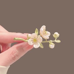 Retro Temperament Green Jasmine Brooch For Women Wedding Banquet Brooch Ornament