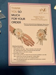 Beautiful And Romantic Ivory Rose And Pearl Wrist Corsage set Of 4 New In Box