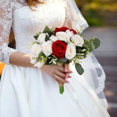 Wedding Rose Bouquet Bridesmaid Flower Bouquets Artificial Flower Red White R…