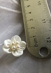 72 Flower Bridal Satin / Pearls.6 Flower x 12 /Per Bag. Pick Your Color!