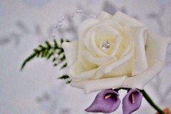 calla lily buttonhole fern leaf pearls diamante wedding groom corsage bride