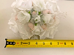 BOUQUET WHITE ROSE FLOWERS PINK ACCENTS WEDDDING BRIDE BRIDESMAID FLOWER GIRL
