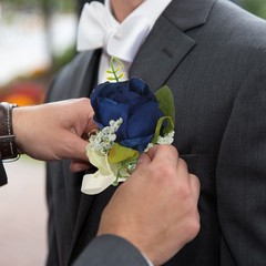 4 Pcs Artificial Rose Wrist Corsage and Boutonnieres Set Wedding Red