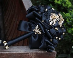 Gold Rhinestone Wedding Bouquet Crystal Bride Holding Roses