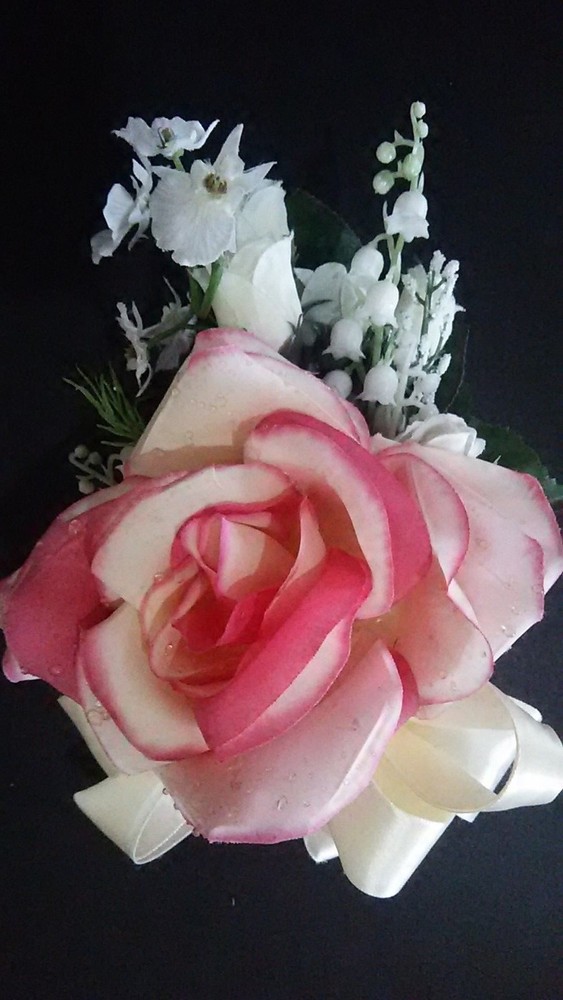 CORSAGE>PINK FUCHSIA IVORY>ROSES/LILY OF THE VALLEY/ORCHIDS>IVORY/PINK RIBBONS