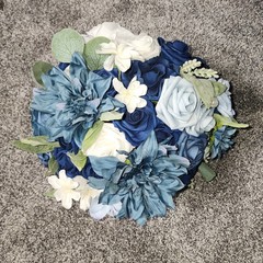 Ling’s Moment Artificial Bridal Boquet – Navy Blue