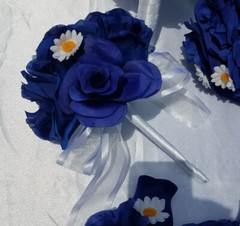 17 Piece Wedding Bouquet Package, Blue Roses, White Daisies, Wedding Bouquet Set