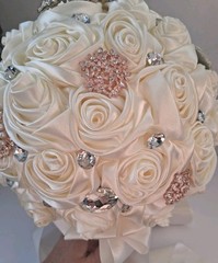 IVORY/CREAM Satin Roses & Diamante Brooch/Rose Gold Brooch; Bridal Bouquet; EUC!