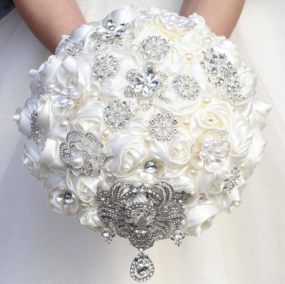 NEW Satin/Brooch Rhinestone Ivory White Flower Floral Wedding Bridesmaid Bouquet