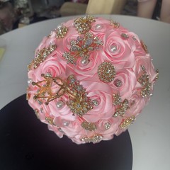 Bridal Bouquet Exquisite Rhinestones Silk Roses Pearls Handmade Wedding Bouquets
