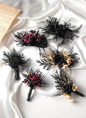 Corsage and Boutonniere Set – Black Wristlet for Men Prom Dark Wrist Corsage for