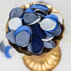 400 DUSTY BLUE IVORY Silk Rose Petals Matte Artificial Flowers Table CONFETTI