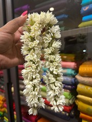 18” Pichi Poo Natural Looking Handmade Jasmine Flower Gajra G10