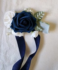 2 PCS Wrist Corsage Wristlet Artificial Roses Wedding Prom Navy Blue & White Tie