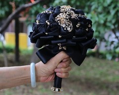 Gold Rhinestone Wedding Bouquet Crystal Bride Holding Roses