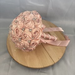 Versatile 8.7″ Peach Pink Brooch Bouquet for Weddings & Special Occasions