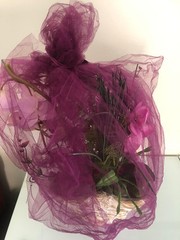 Second Hand Decorative Faux Flower Arrangement in Elegant Vase – Home Decor