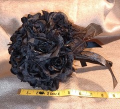NEW Artificial 24 Black Roses With Glitter Brides/Clutch Wedding Bouquet, Goth