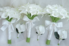 IFFO Bride Holding Flowers, High Simulation Pu Calla Lily Bouquet, and Never Wit