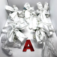 Bridal Wedding Pew Aisle Elegant White Pearl Ribbon Roses Decoration Women Event