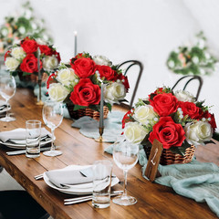 10 Silk Rose Flowers for Wedding/Party Centerpieces & Decorations