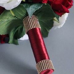 Wedding Romantic Flower Bouquet Artificial White and Wine Red Rose Flowers Props