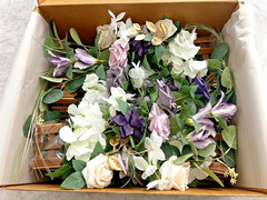 Ling’s Moment Aisle Runner Purple (Lilac & Gold) Faux Flower Set!