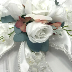 Bridal Wedding Pew Aisle Elegant White Pearl Ribbon Roses Decoration Women Event