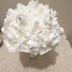 Artificial Silk White Rose Wedding Bouquet with Rhinestone Accents